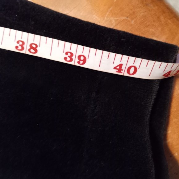 Vintage Black Jump with gold trim - Picture 11 of 15